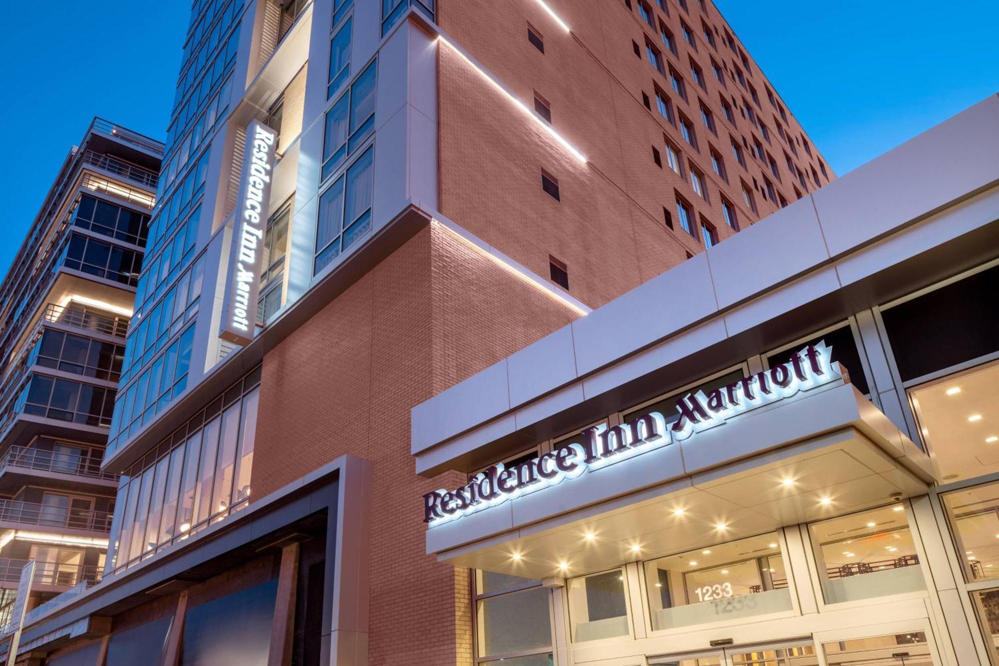 Residence Inn Washington Capitol Hill/Navy Yard Экстерьер фото